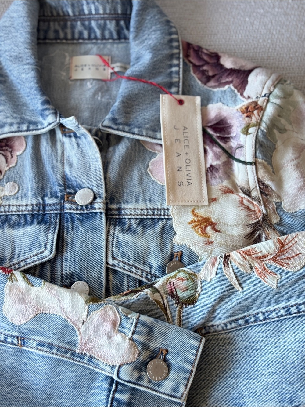 ALICE + OLIVIA Chloe Embroidered Denim Jacket XS New With Tags